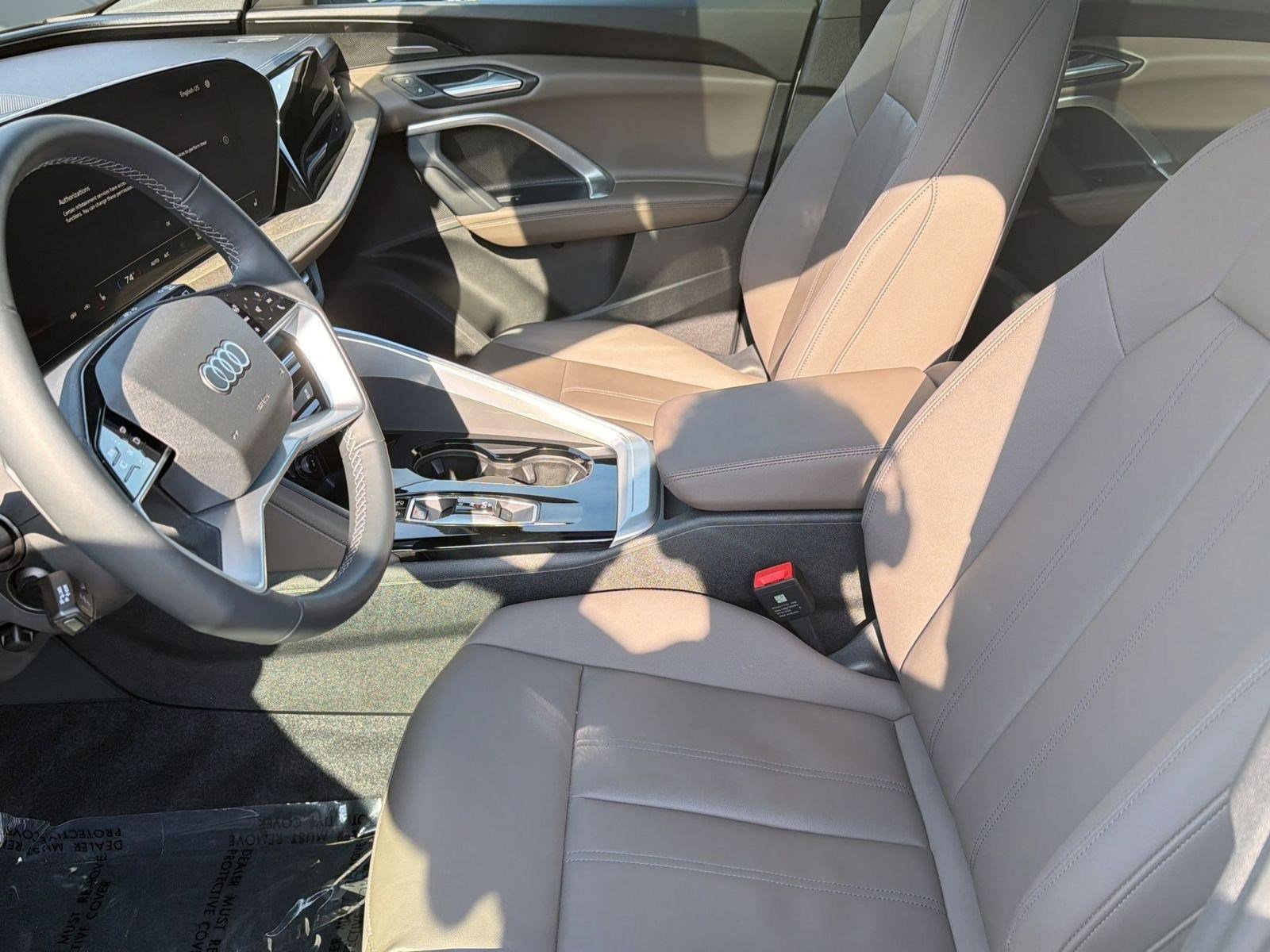 Used 2025 Audi Q5 Premium Plus w/ Premium Plus image 20