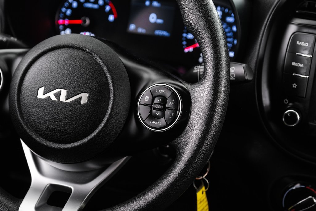 Used 2022 Kia Soul LX w/ Technology Package FWD image 16