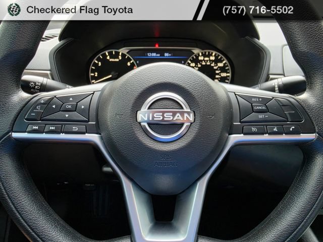 Used 2025 Nissan Altima 2.5 SV FWD image 18
