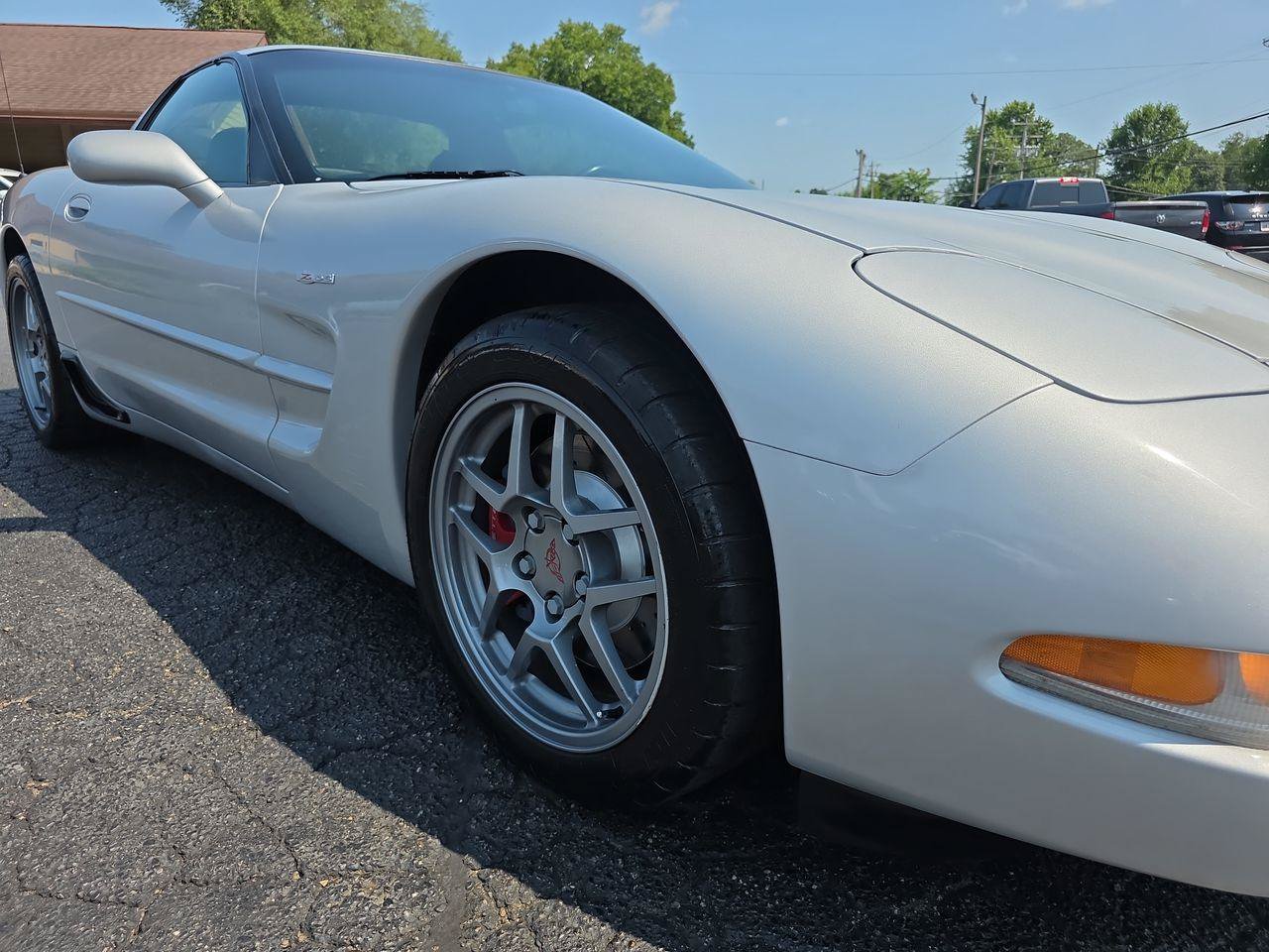 Used 2001 Chevrolet Corvette Z06 RWD image 36