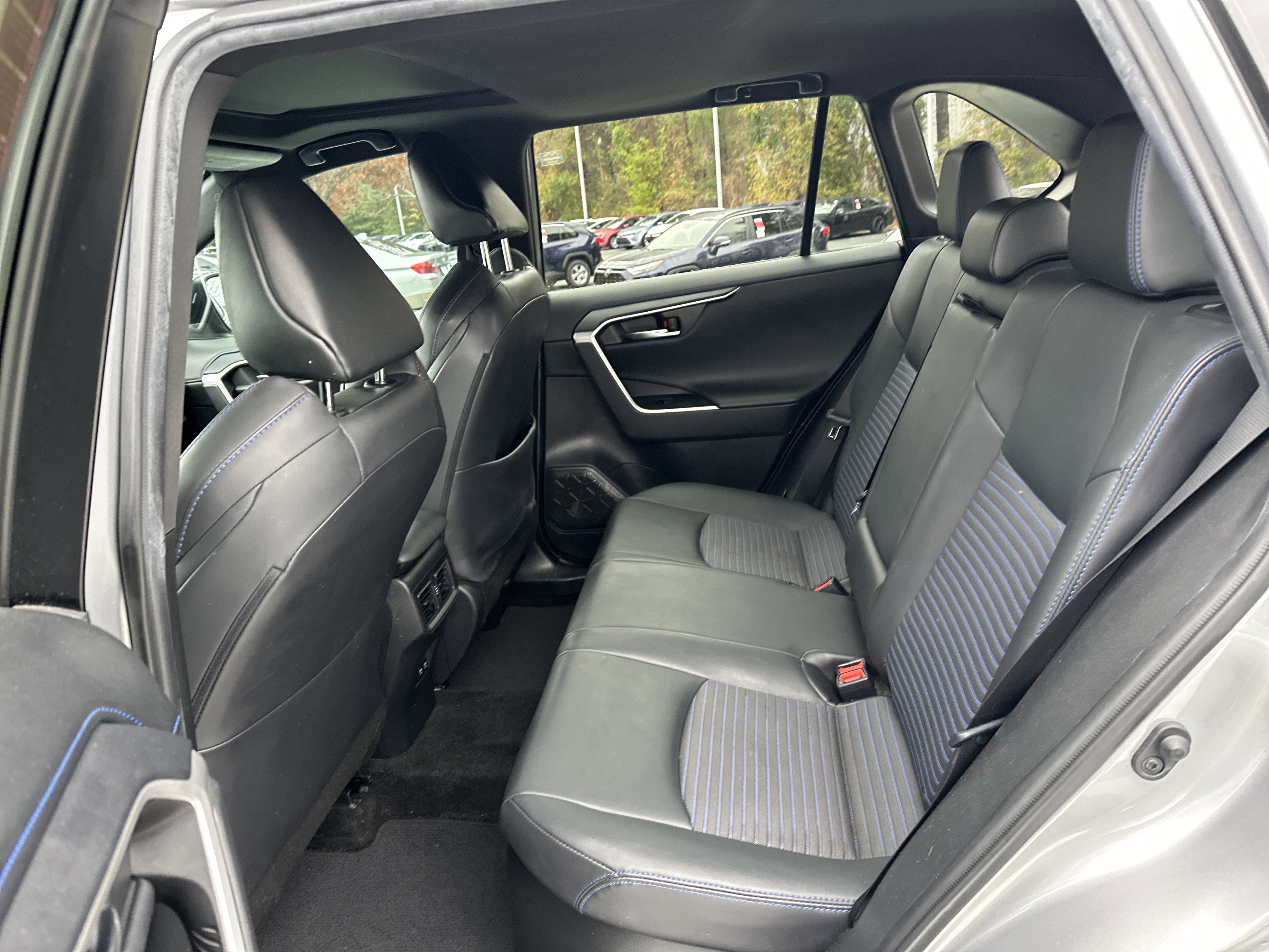 Used 2021 Toyota RAV4 XSE w/ XSE Grade Weather Package image 31