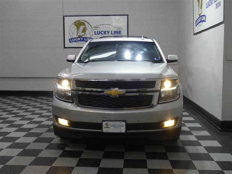 Used 2017 Chevrolet Suburban LT image 2