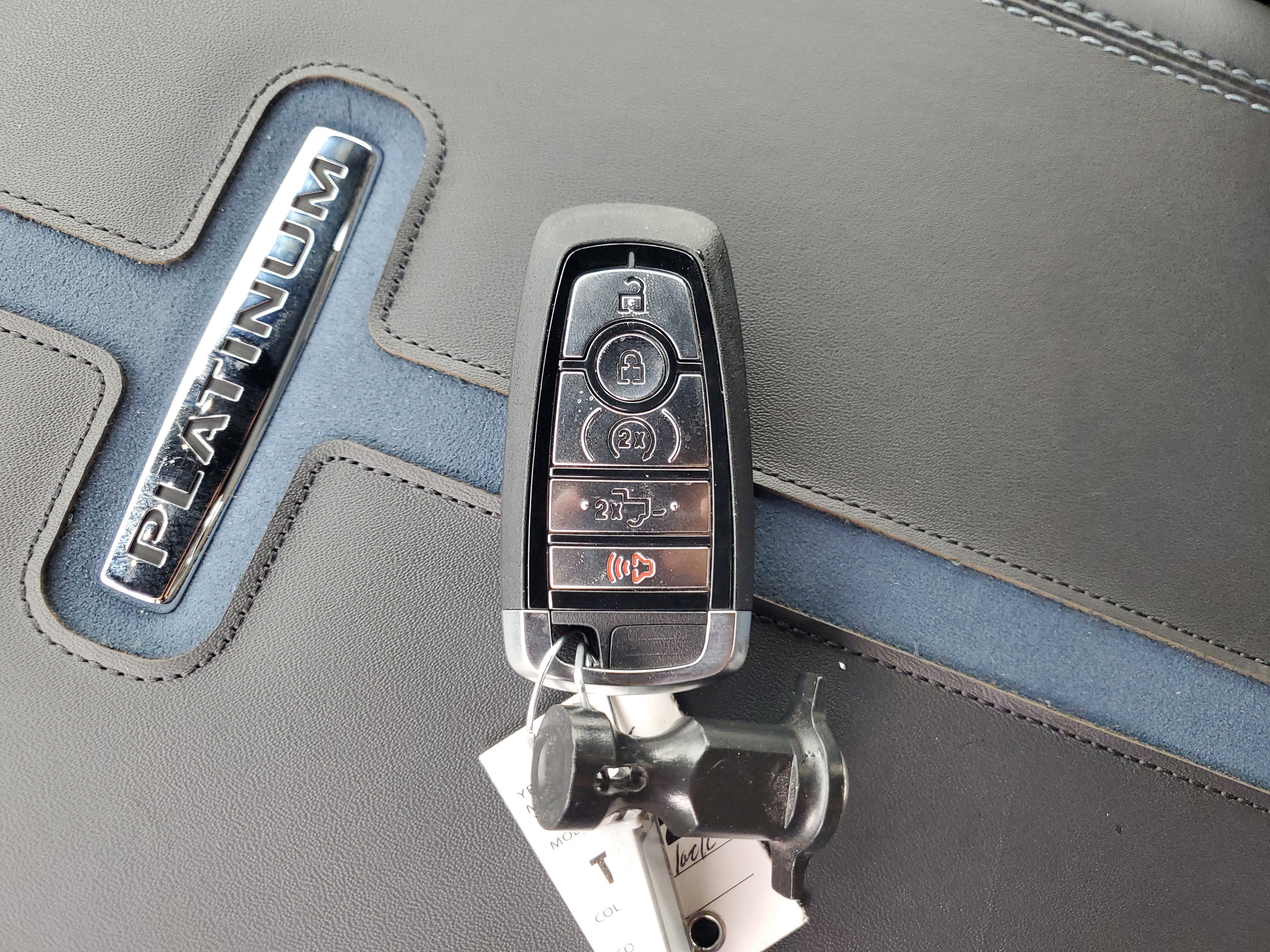 New 2026 Ford F350 Platinum w/ FX4 Off-Road Package image 22