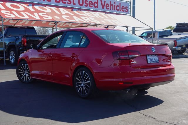 Used 2016 Volkswagen Jetta Sport w/ Lighting Package image 9