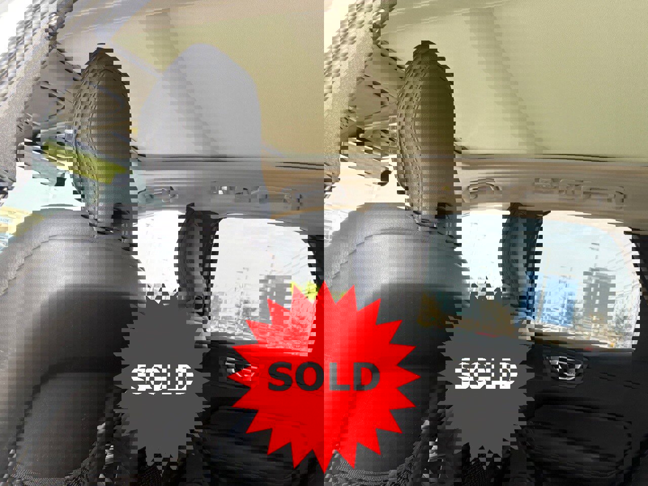 Used 2025 Volvo XC60 B5 Plus w/ Climate Package image 33