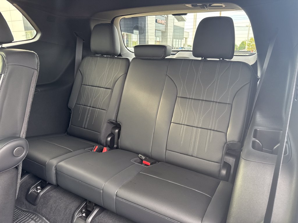 New 2027 Buick Enclave Avenir w/ LPO, Floor Liner Package AWD/4WD image 44