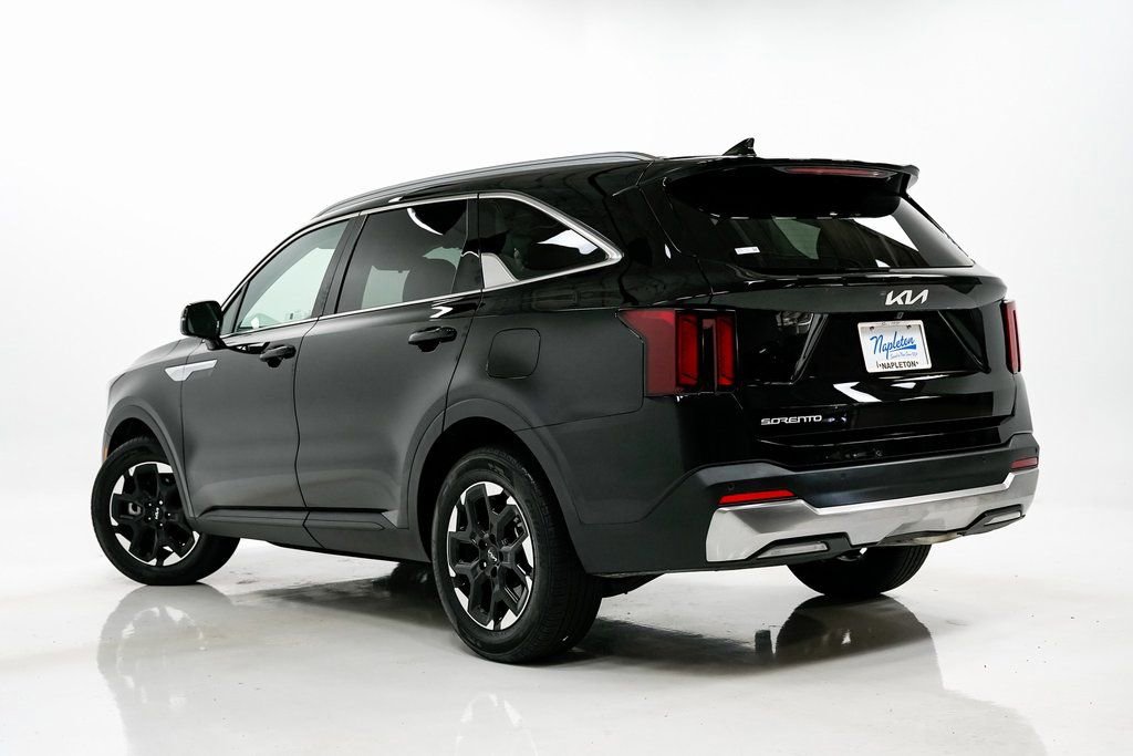 Used 2025 Kia Sorento S image 32