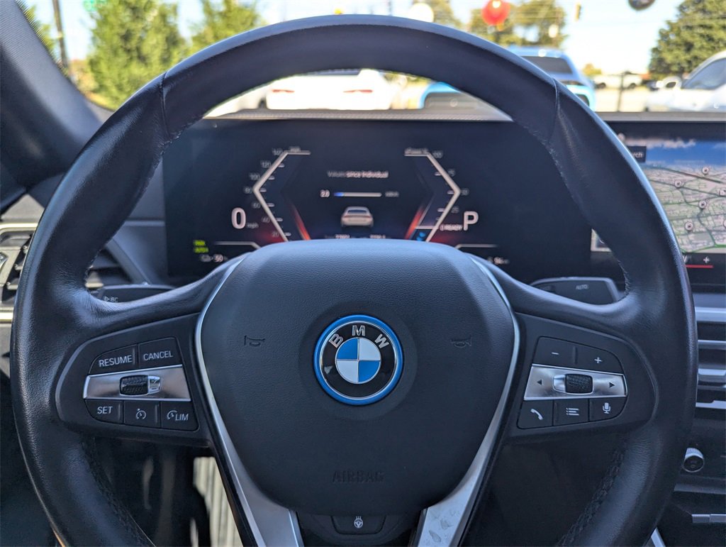 Used 2022 BMW i4 eDrive40 w/ Premium Package image 22