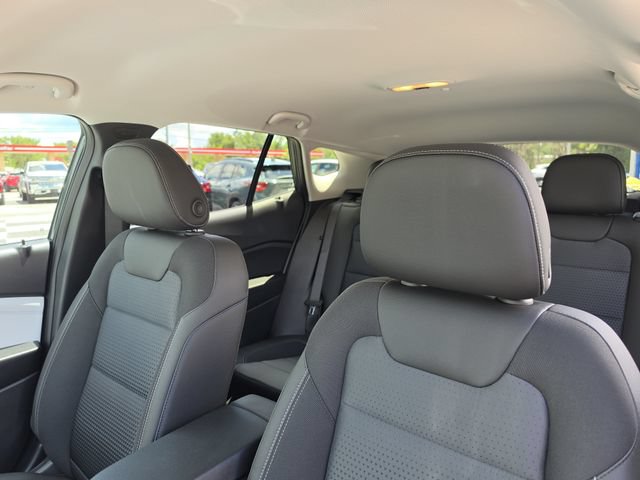 Used 2026 Chevrolet Trax LT w/ LT Convenience Package FWD image 23