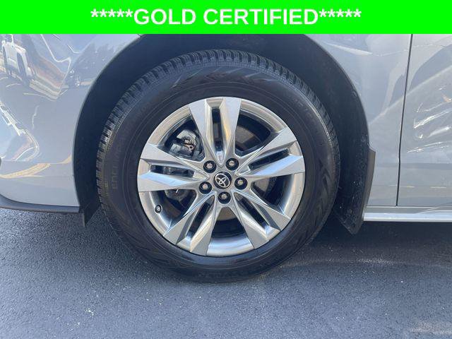 Certified 2022 Toyota Sienna XLE Woodland Edition AWD/4WD image 13