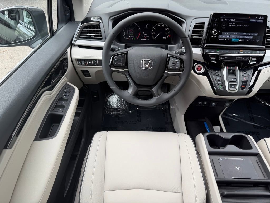 Certified 2026 Honda Odyssey Touring image 19