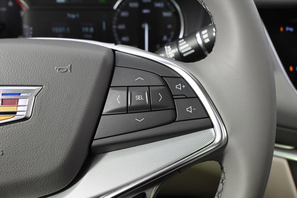 New 2025 Cadillac XT5 Premium Luxury w/ LPO, Floor Liner Package image 34