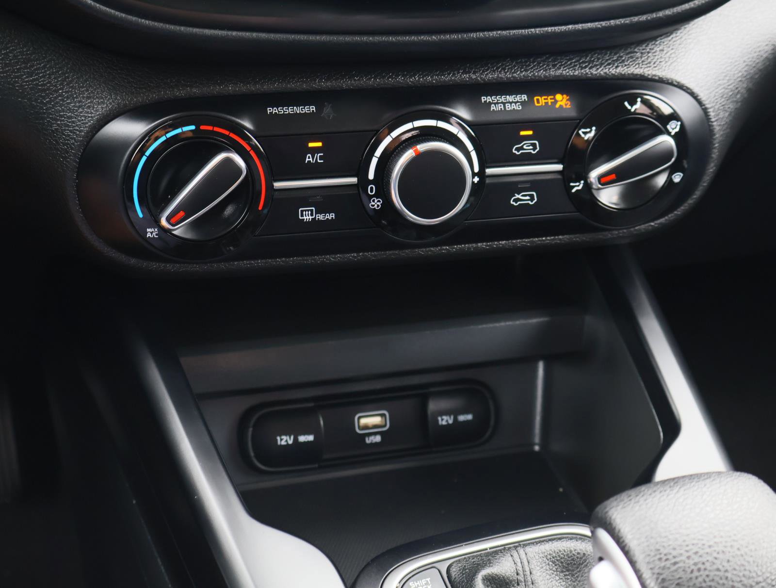 Used 2023 Kia Soul LX w/ LX Technology Package image 26