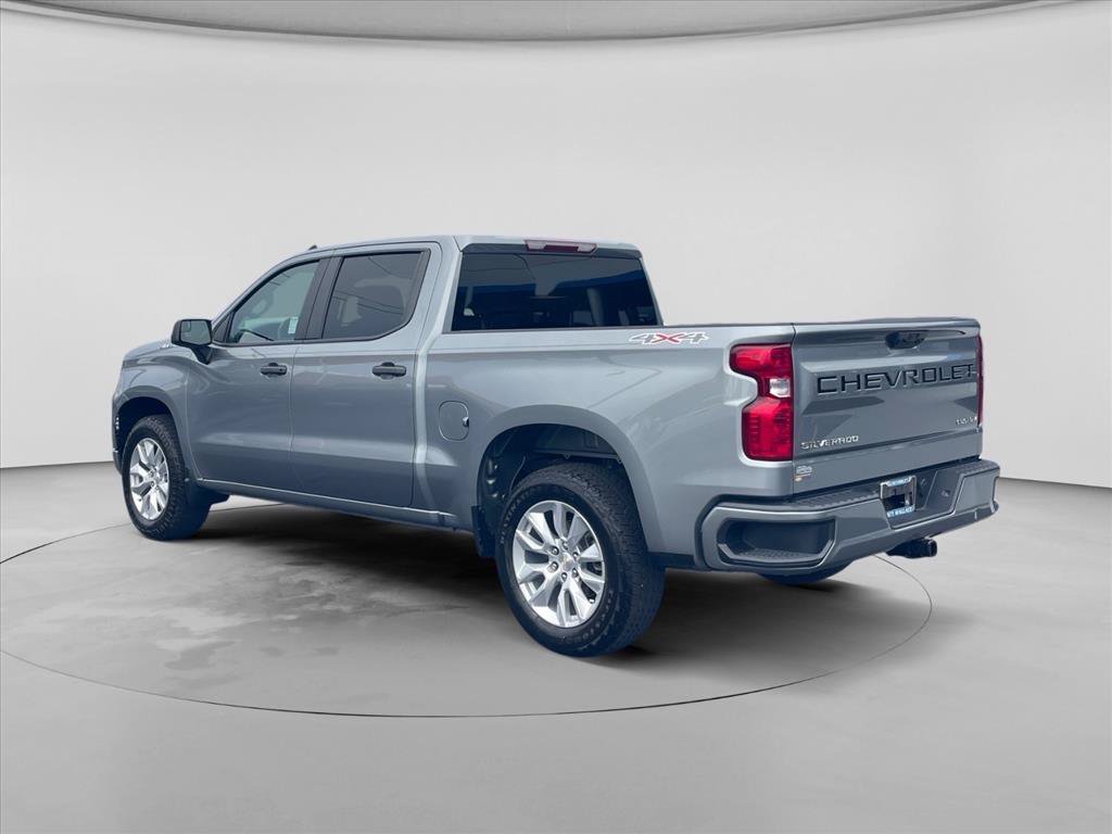 Used 2023 Chevrolet Silverado 1500 Custom AWD/4WD image 5