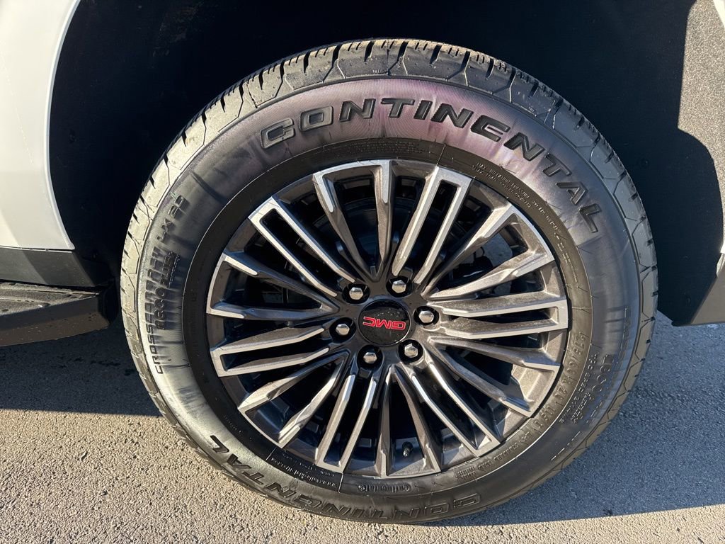 New 2026 GMC Yukon XL Elevation image 38