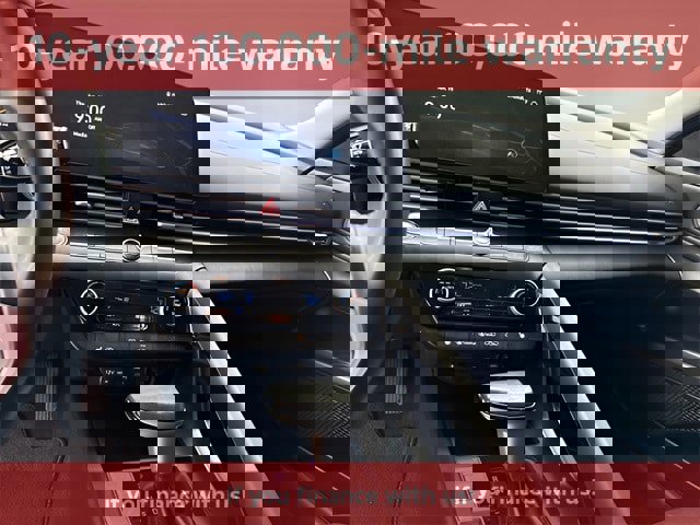 Used 2023 Hyundai Elantra Limited image 19