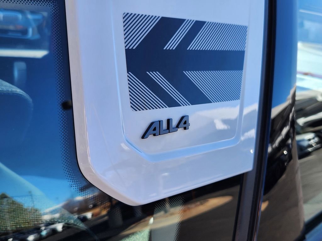 Used 2025 MINI Cooper Countryman S image 30