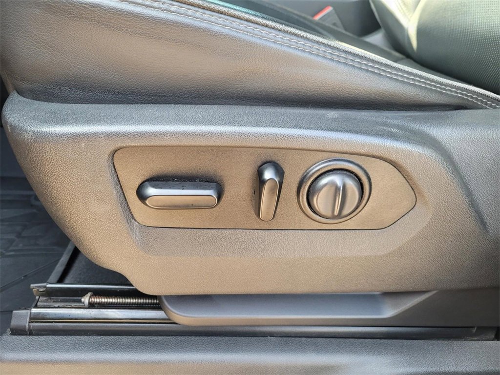 Used 2020 Chevrolet Silverado 2500 High Country w/ Z71 Off-Road Package image 24