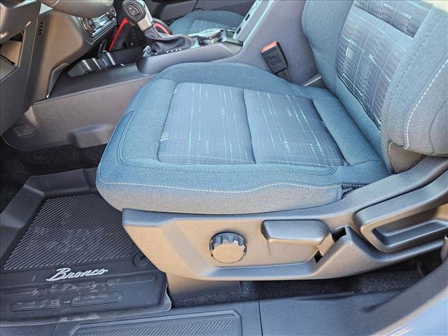New 2025 Ford Bronco Heritage Edition image 4