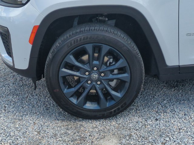 New 2026 Jeep Grand Cherokee Limited AWD/4WD image 10