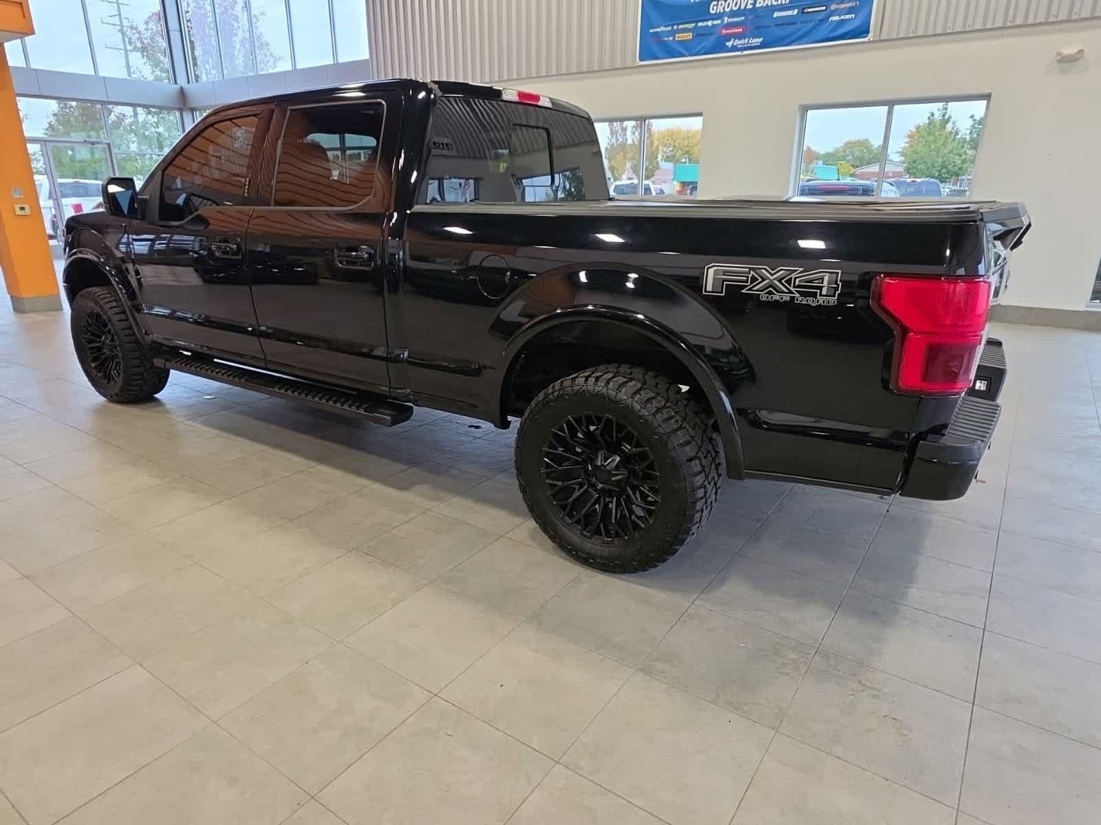 Used 2020 Ford F150 Lariat w/ Equipment Group 502A Luxury AWD/4WD image 12