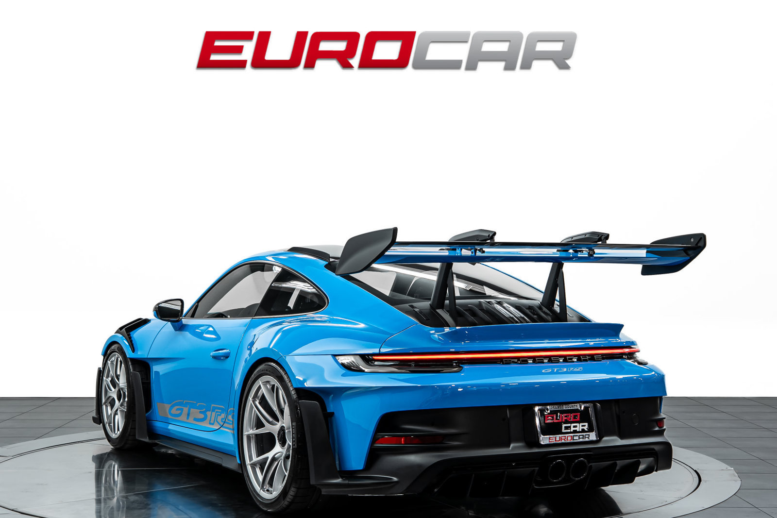 Used 2024 Porsche 911 GT3 RS RWD image 3