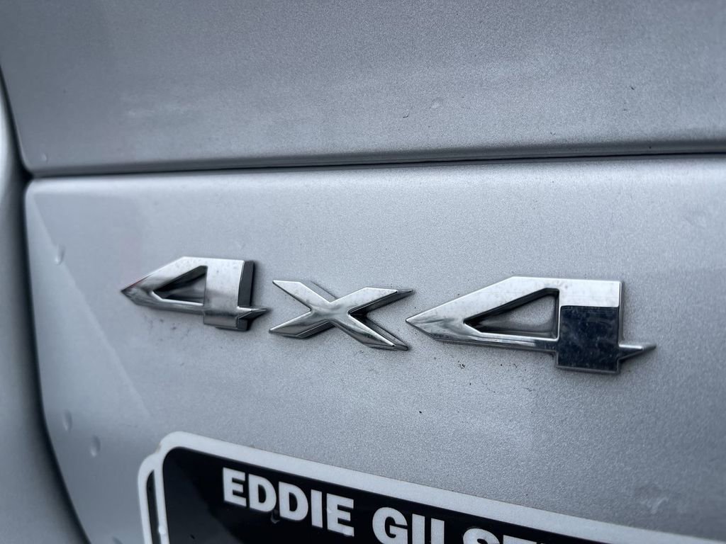 Used 2023 Jeep Grand Cherokee Laredo w/ Luxury Tech Group I image 5