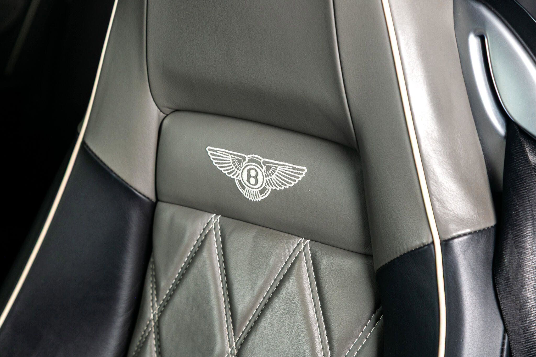Used 2010 Bentley Continental GT image 21