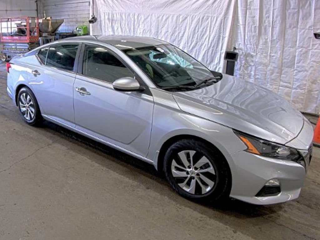 Used 2022 Nissan Altima 2.5 S image 3