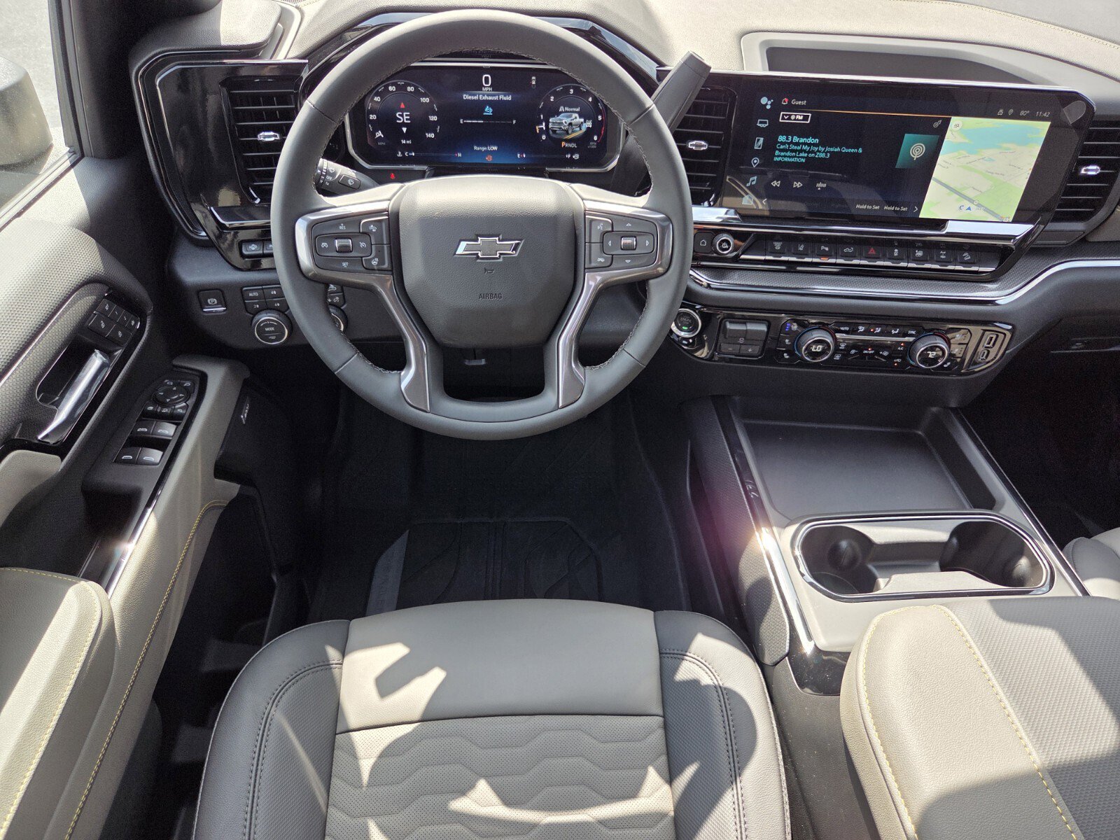 New 2026 Chevrolet Silverado 2500 ZR2 AWD/4WD image 9