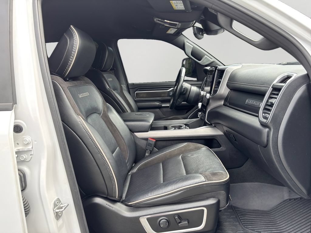 Used 2023 RAM 1500 Laramie AWD/4WD image 12