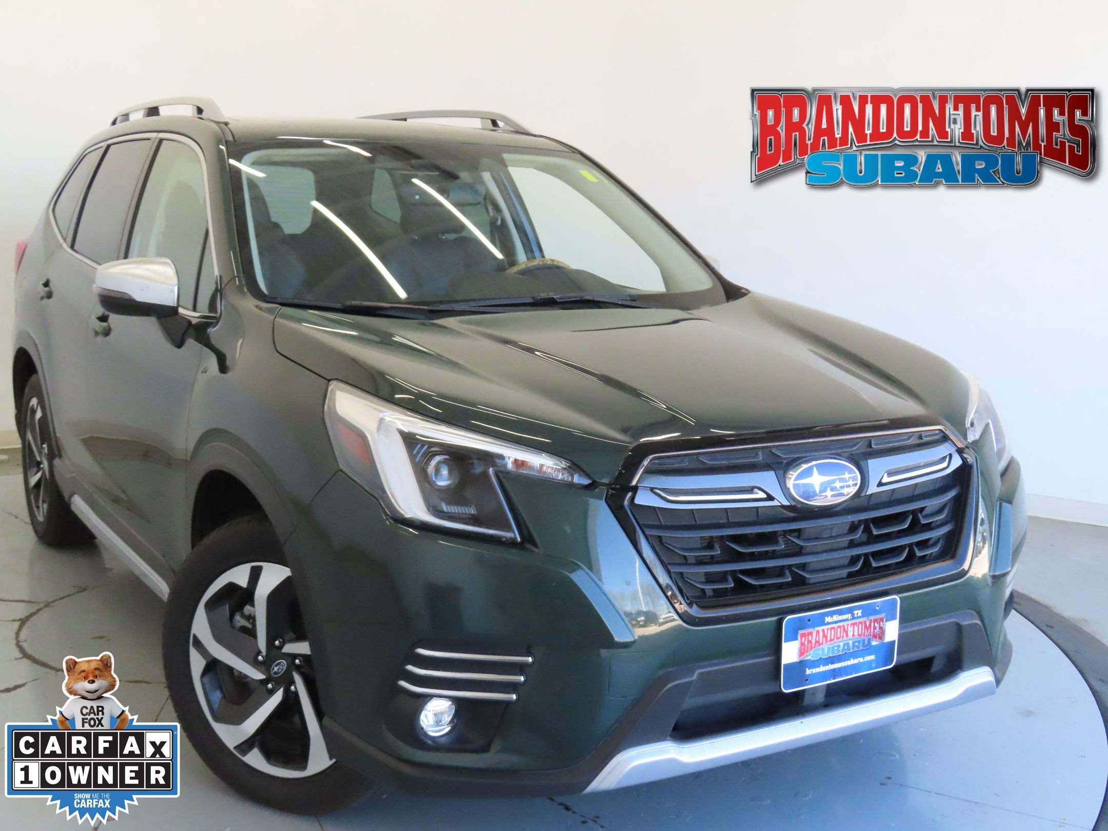 Used 2023 Subaru Forester Touring image 1
