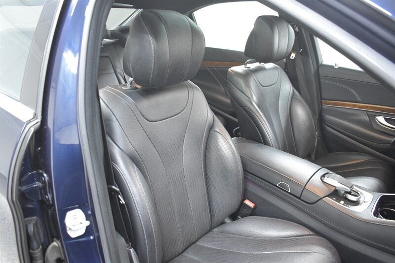 Used 2015 Mercedes-Benz S 550 4MATIC Sedan image 23