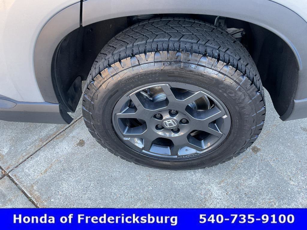 Certified 2025 Honda Pilot TrailSport image 11