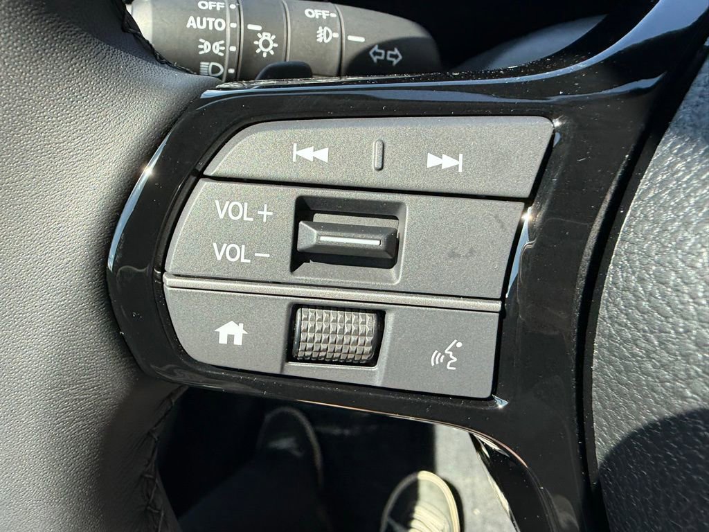 Used 2025 Honda Pilot Touring image 21