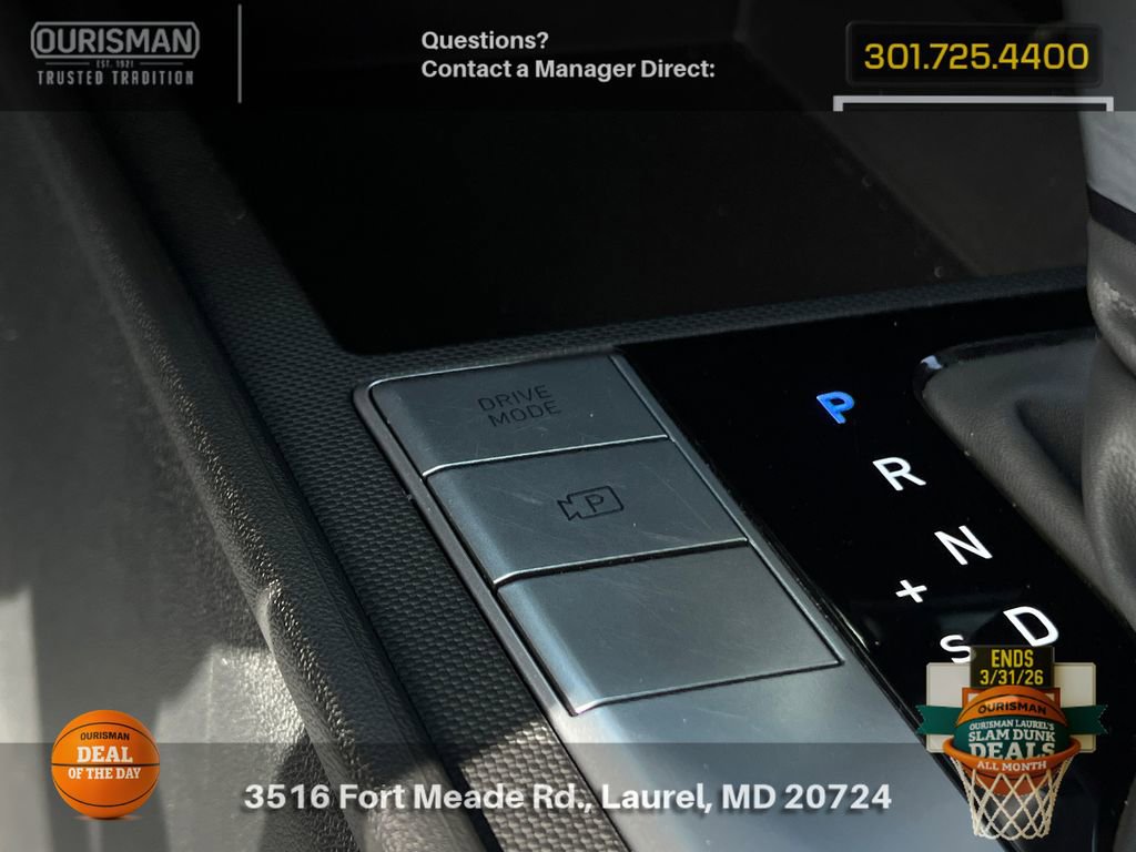 Used 2025 Hyundai Elantra SE image 23