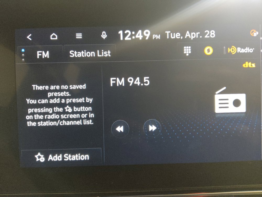 Used 2025 Hyundai Elantra SEL FWD image 25
