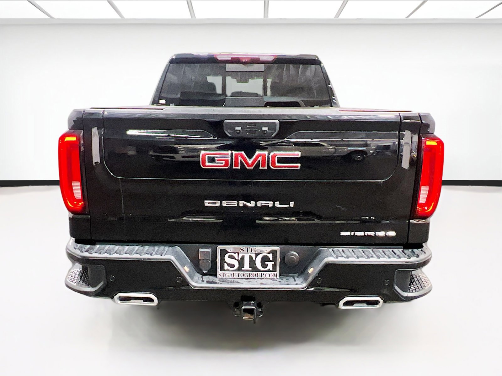 Used 2023 GMC Sierra 1500 Denali w/ Denali Reserve Package image 5