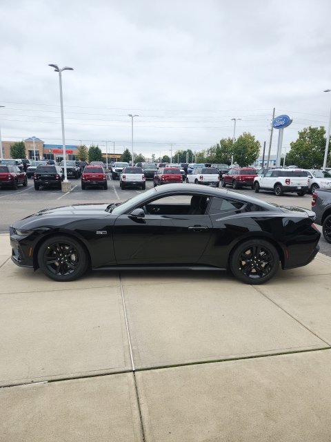 New 2026 Ford Mustang GT RWD image 5