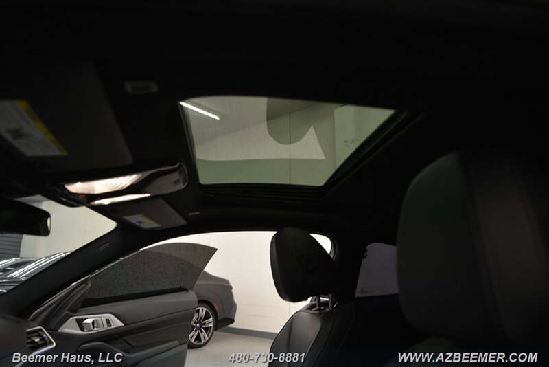 Used 2022 BMW 430i Coupe w/ M Sport Package RWD image 37
