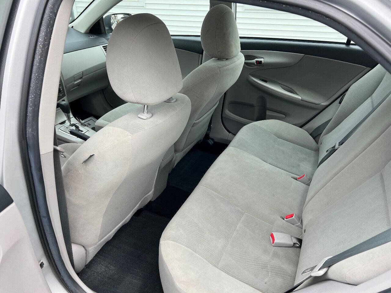 Used 2013 Toyota Corolla LE w/ Premium Pkg image 17