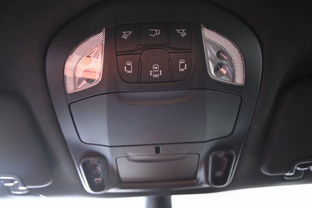 New 2026 Chrysler Pacifica Limited image 36