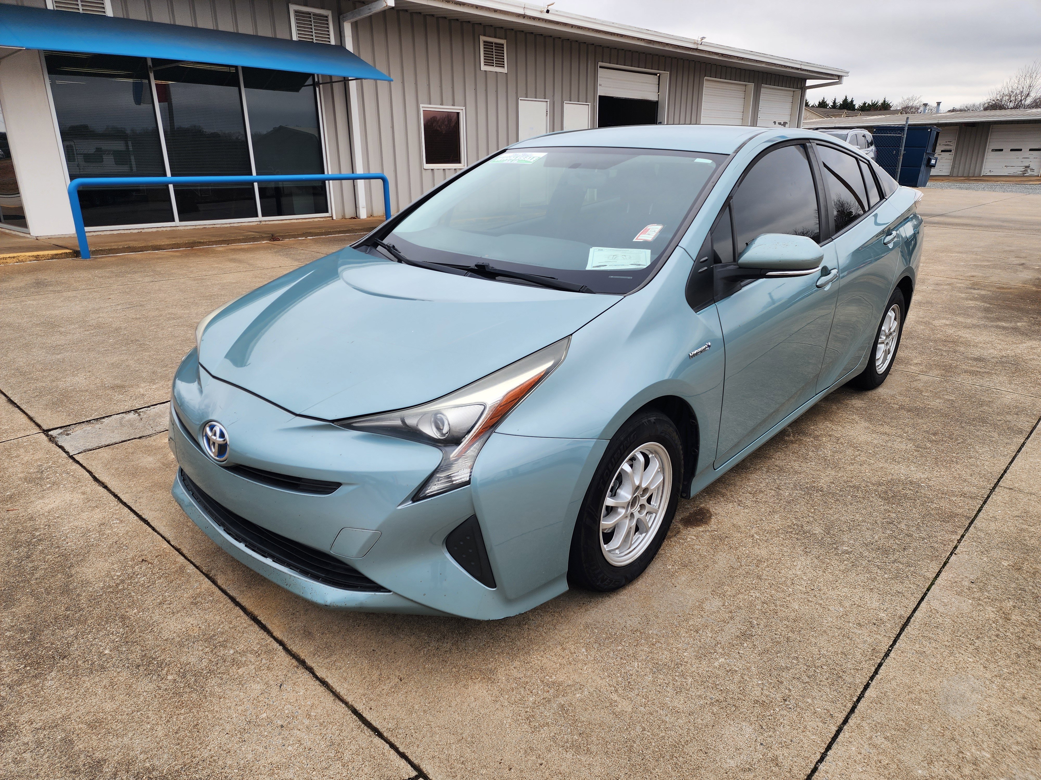 Used 2016 Toyota Prius Two FWD image 9