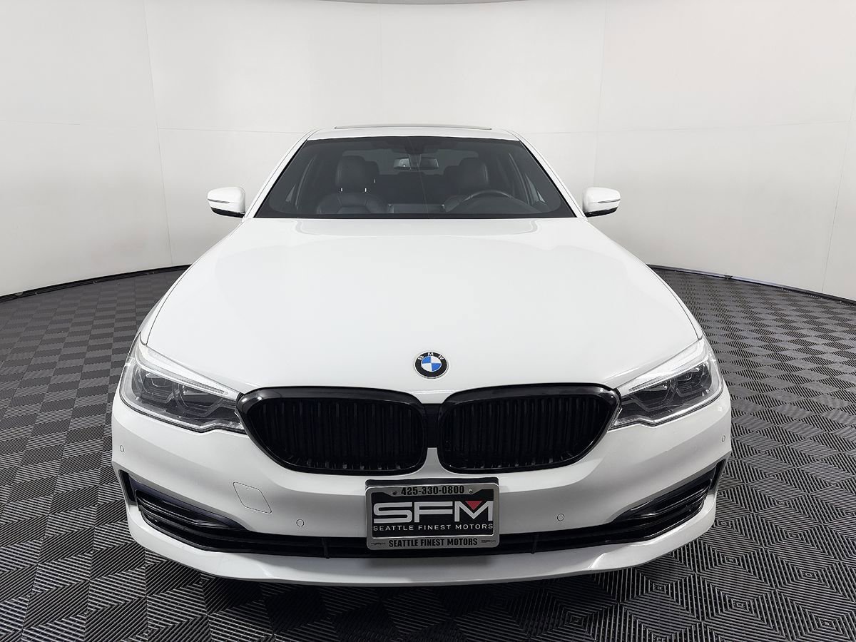 Used 2017 BMW 540i RWD image 4