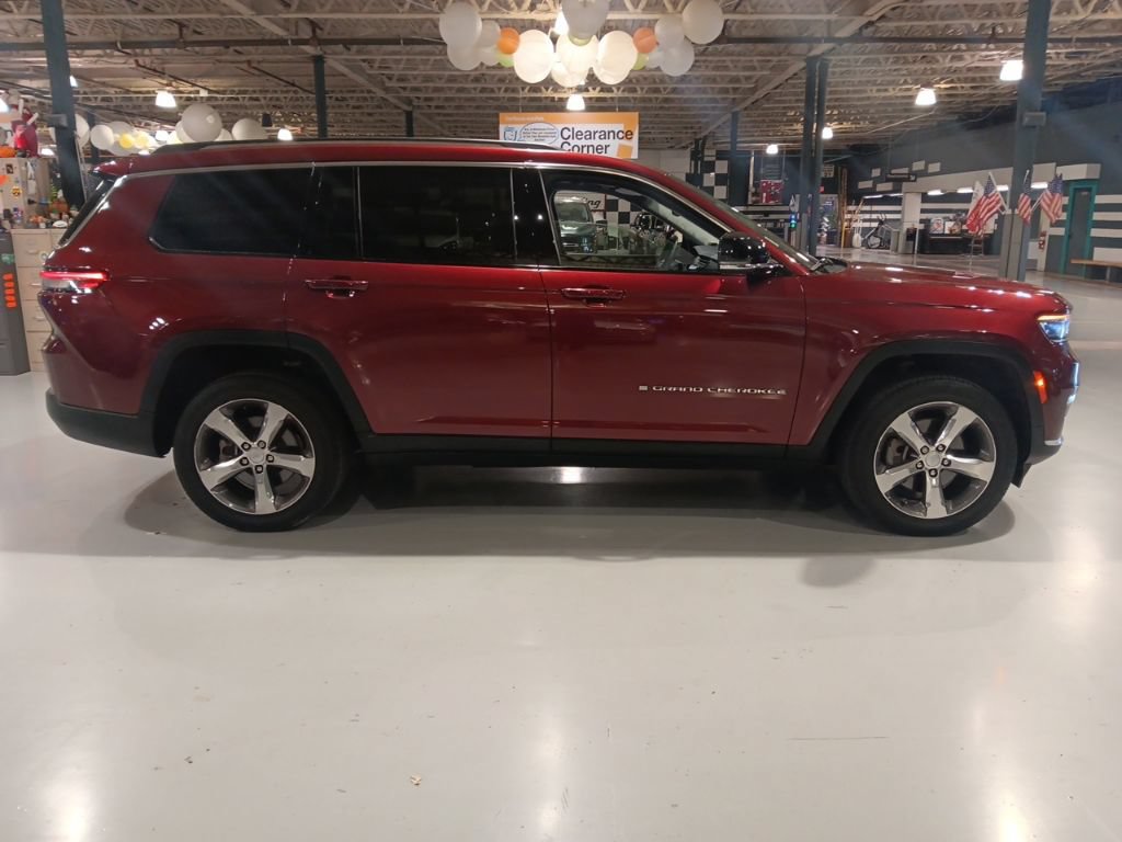 Used 2022 Jeep Grand Cherokee L Limited AWD/4WD image 5