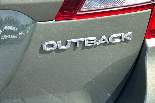 Used 2018 Subaru Outback 2.5i Limited AWD/4WD image 32