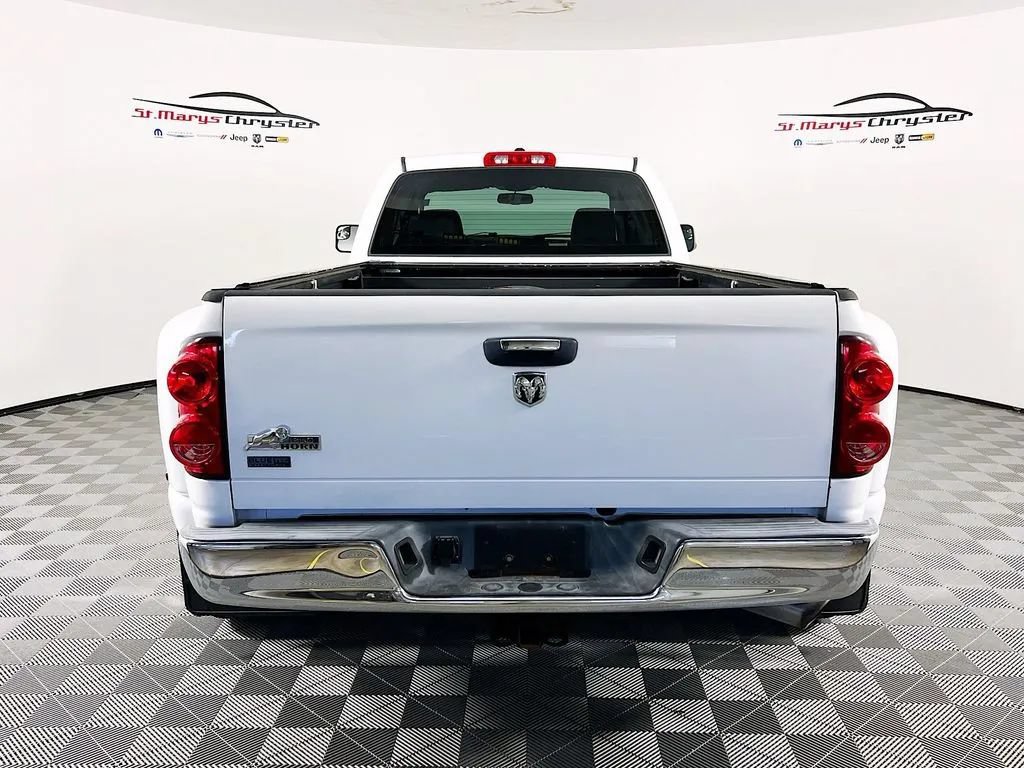 Used 2009 Dodge Ram 3500 Truck SLT w/ Popular Equipment Group RWD image 7