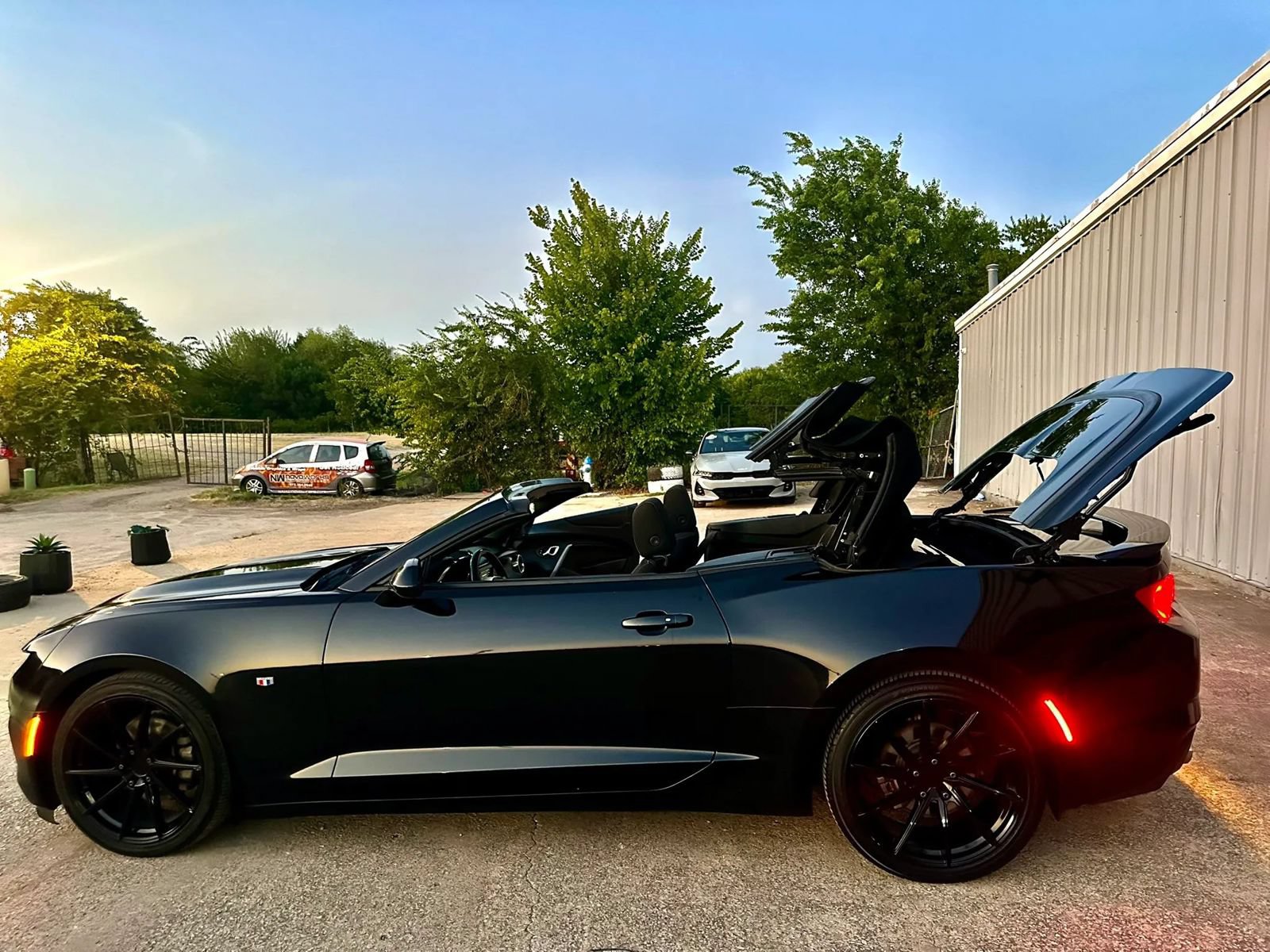 Used 2019 Chevrolet Camaro LT RWD image 14