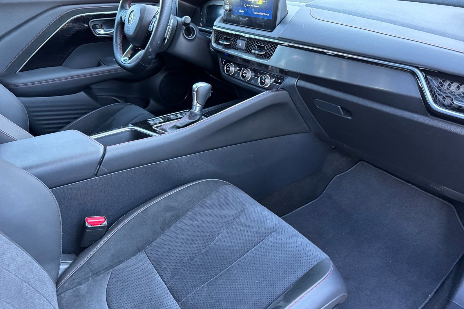 Used 2025 Acura ADX A-Spec image 17