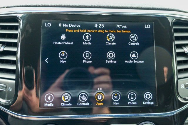 Used 2022 Jeep Grand Cherokee Laredo X image 51